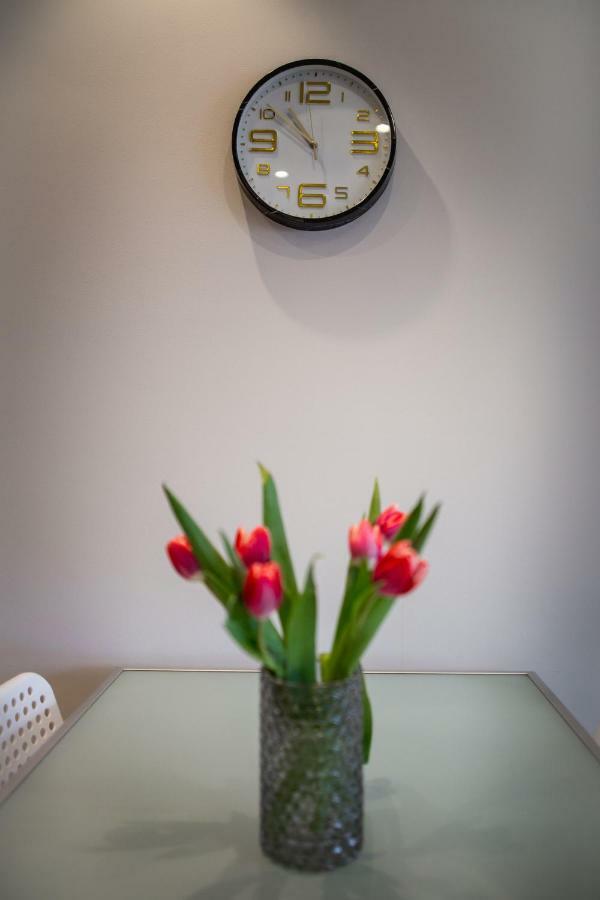 Apartament New Praga Near To Metro, Free Parking วอร์ซอ ภายนอก รูปภาพ